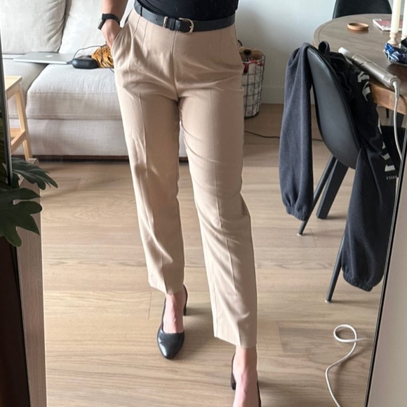 Dynamite Beige Suit SET - Picture 4 of 6